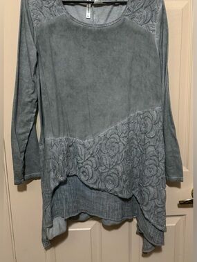 Forgotten grace women’s asymmetrical tunic top XL